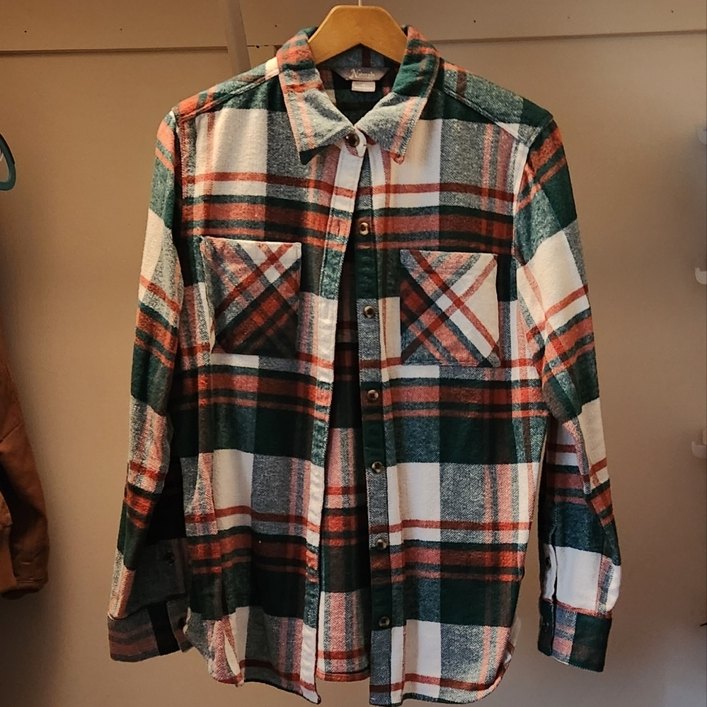 Green and Red Casual Button Down Shirt with Classic Plaid Design